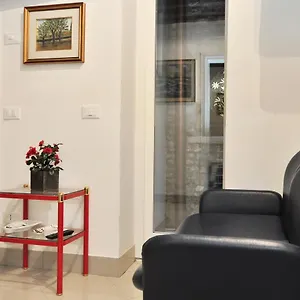 cozy-apartment-near-rialto-bridge-stmark-square.hotelinveneto.com/
