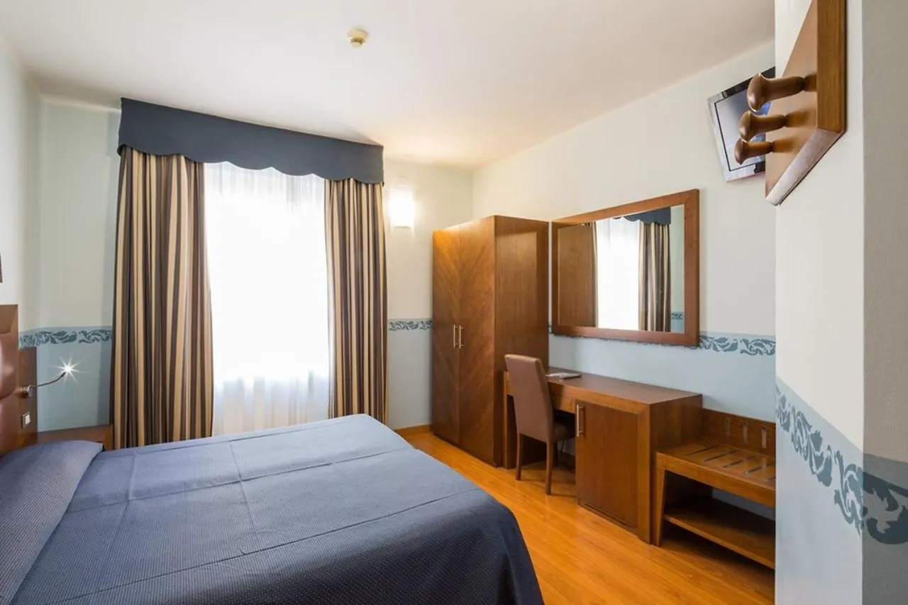 Hotel Terminus & Plaza Pise
