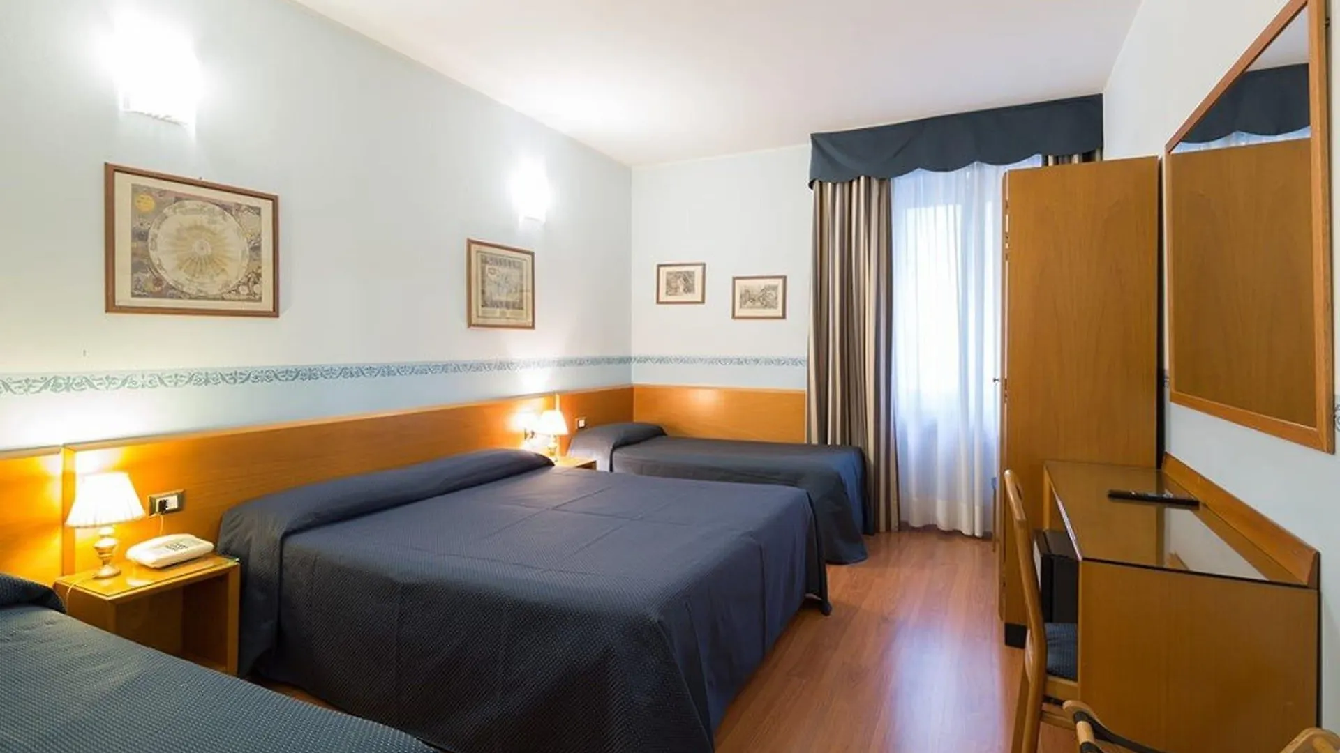 Hotel Terminus & Plaza Pisa 3*,  İtalya