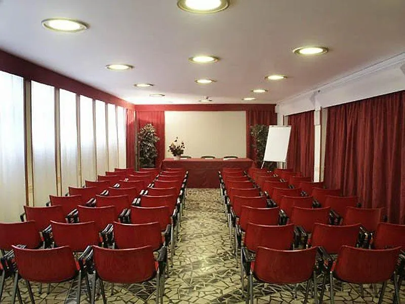Hotel Terminus & Plaza Pisa 3*,  Italy