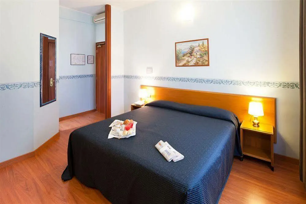 Hotel Terminus & Plaza Pisa 3*,