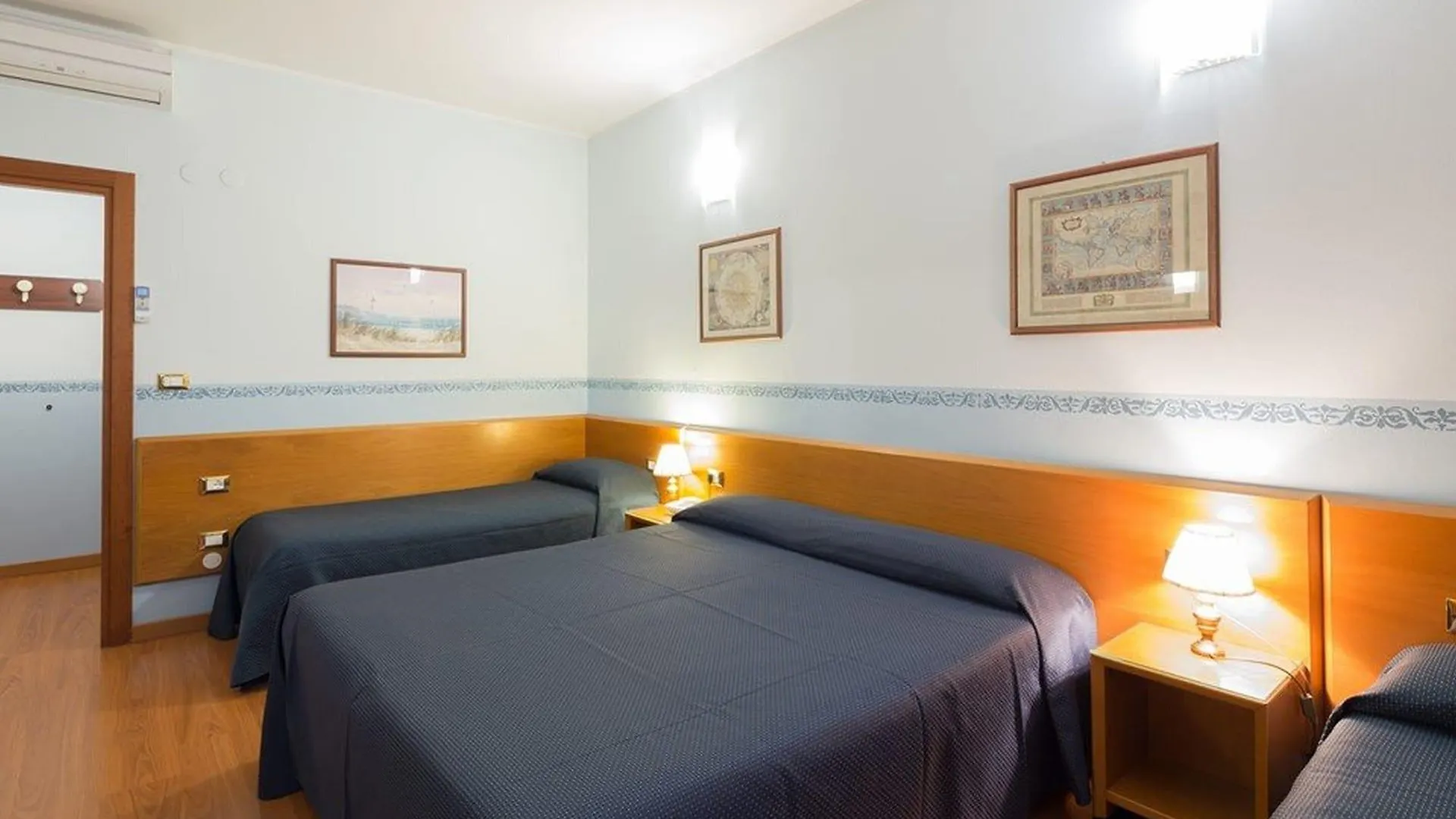 Hotel Terminus & Plaza Pisa 3*,